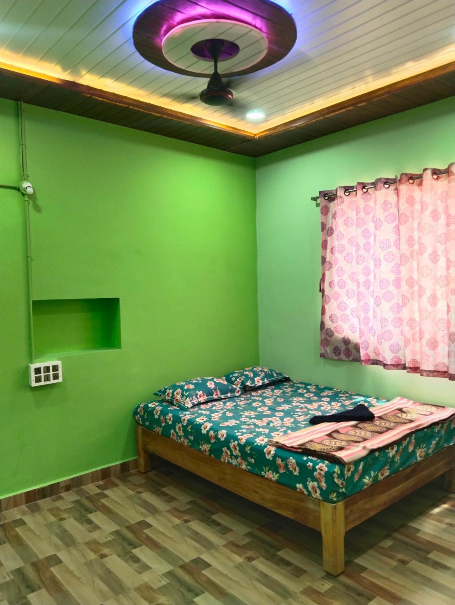 Funky Monkey Home Stay Hampi Dış mekan fotoğraf