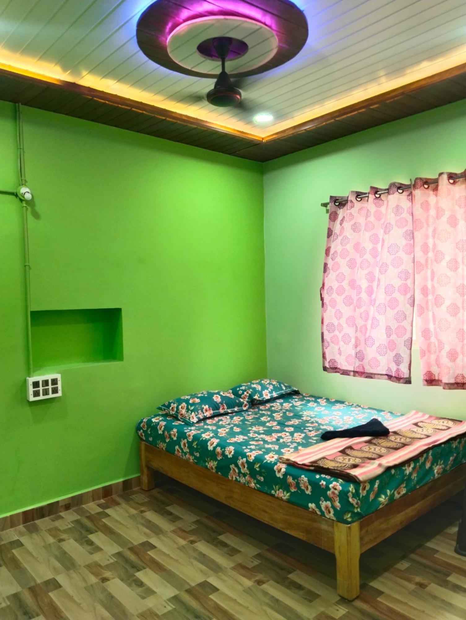 Funky Monkey Home Stay Hampi Dış mekan fotoğraf